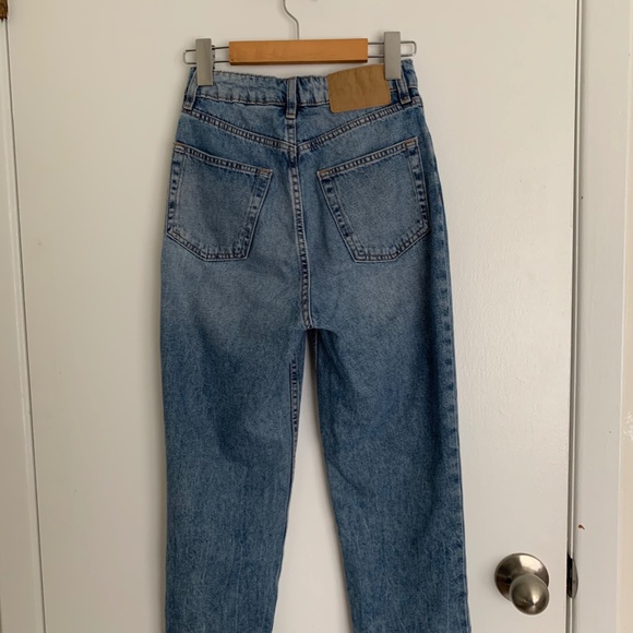 High-Rise Mom Jeans w/ Raw Hem - Picture 2 of 3